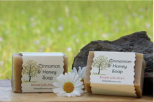 Load image into Gallery viewer, Simple Life Mom - Cinnamon Oats &amp; Honey Soap 4 oz.
